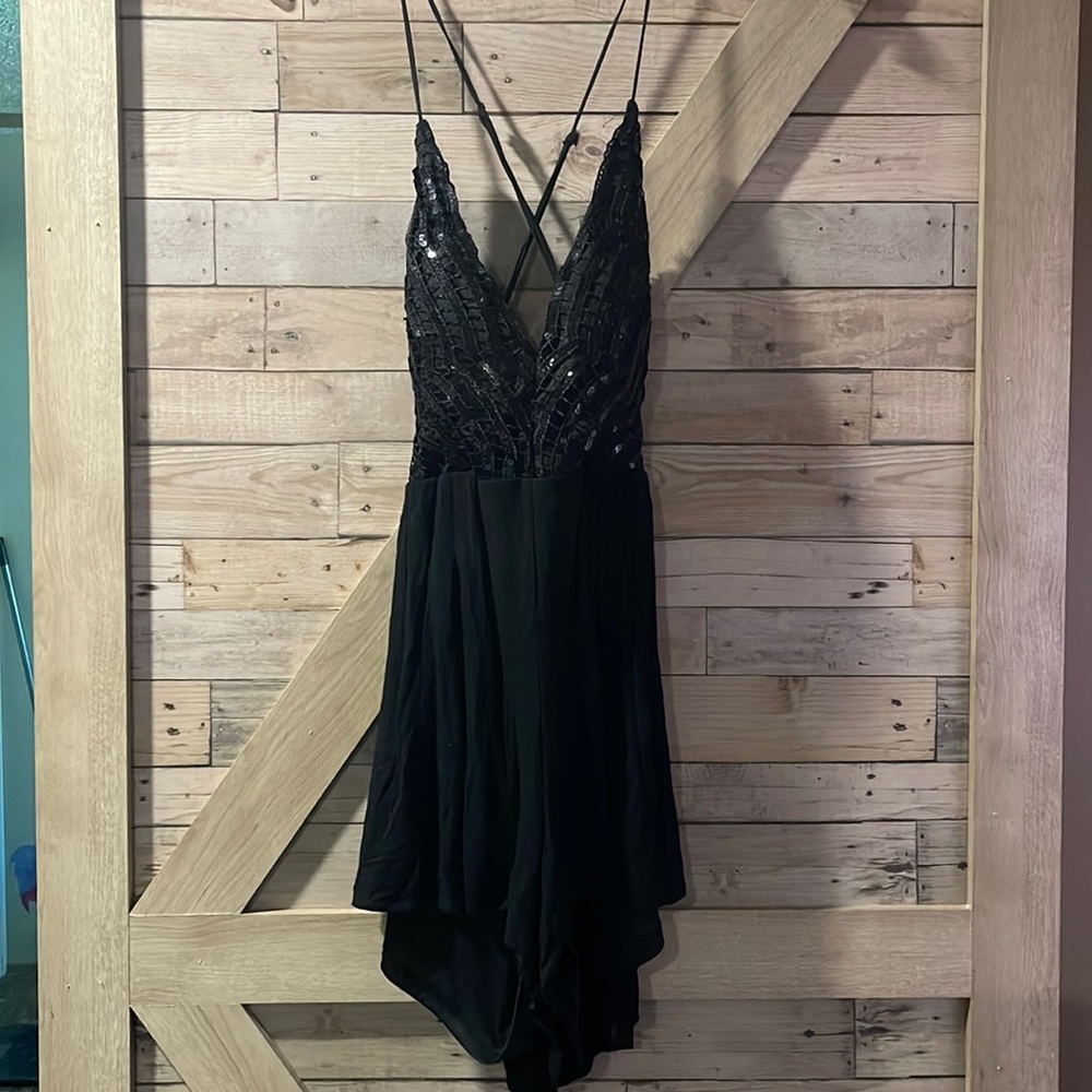 Windsor shorts romper top is sequin size large